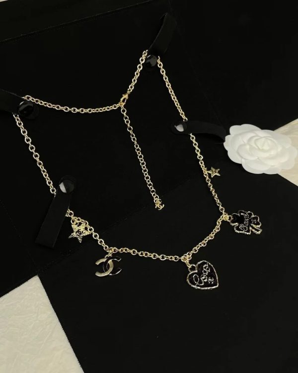 Coded N805 1230825 Chanel necklace hot selling model with new enamel clover love multi-element long necklace - Image 9