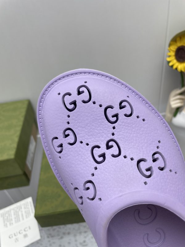Gucci GG Slides perforated carved shoes purple - Image 8