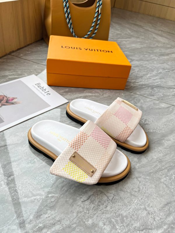 2024 Hit Embossed Logo Embossed Sandals This Pool Pillow Comfort Flat Slipper pink - Image 4