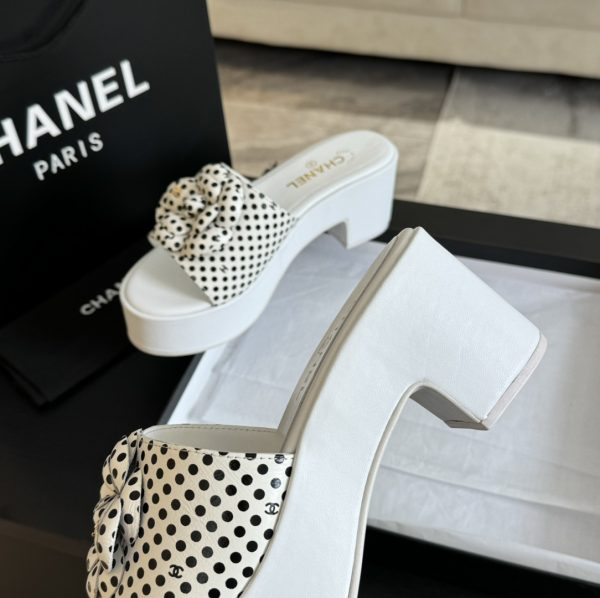 Chanel small fragrance in the ancient text tag double gram flower platform heeled slippers B - Image 4