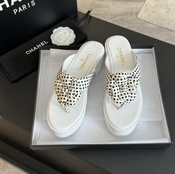 Chanel small fragrance in the ancient text tag double gram flower platform heeled slippers D - Image 4