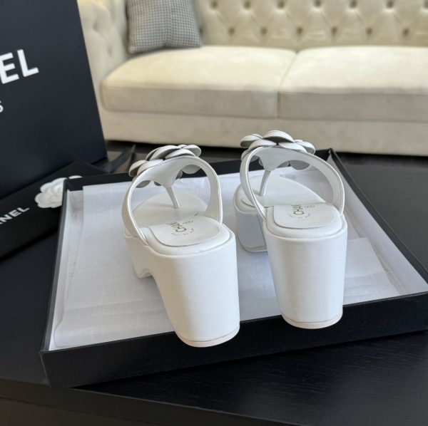 Chanel small fragrance in the ancient text tag double gram flower platform heeled slippers E - Image 9