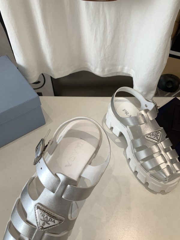 Prada is super hot for the latest spring/summer serrated Roman ultra-light platform sandals B - Image 6