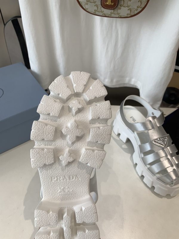 Prada is super hot for the latest spring/summer serrated Roman ultra-light platform sandals B - Image 8