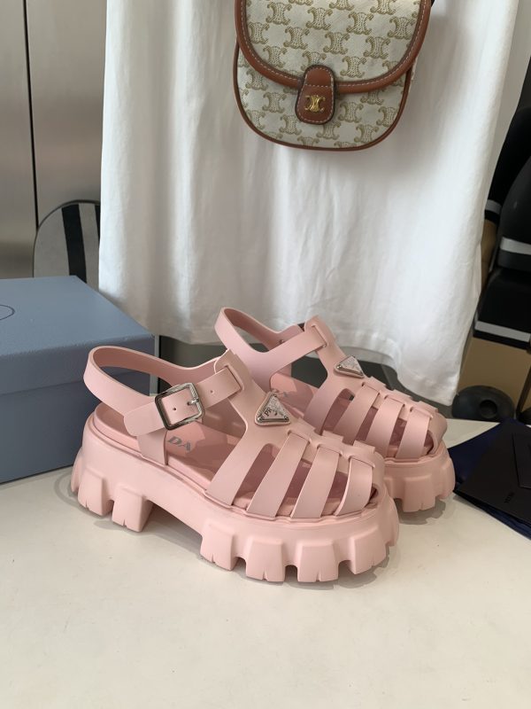 Prada is super hot for the latest spring/summer serrated Roman ultra-light platform sandals C - Image 4