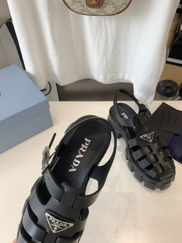 Prada is super hot for the latest spring/summer serrated Roman ultra-light platform sandals H - Image 6