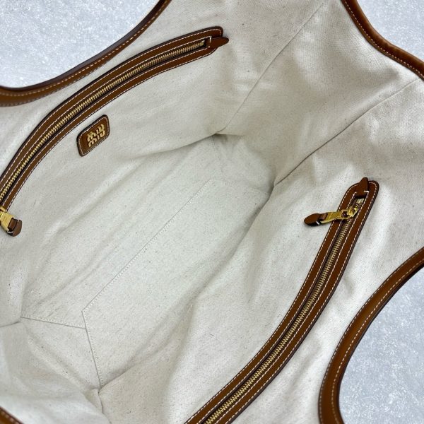 MiuMiu Isetan Limited Tote Bag 5BG281 - Image 6