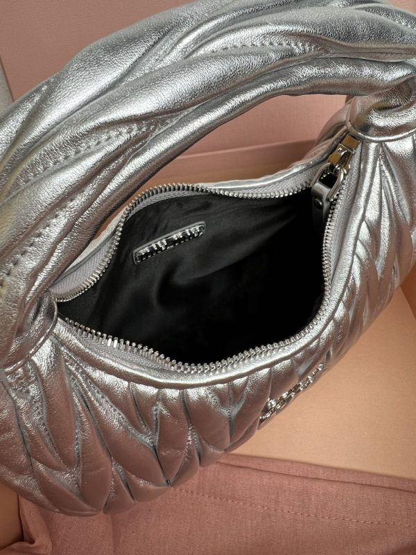 MiuMiu classic handbag lambskin 5BC125 - Image 7