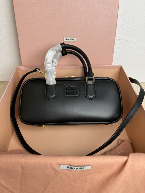 Miumiu new bowling bag black 5BB148