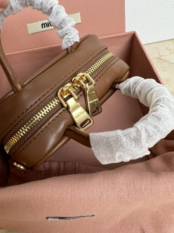 MiuMiu Mini Briefcase stylish and fashionable Aventure briefcase brown 5NR020 - Image 6