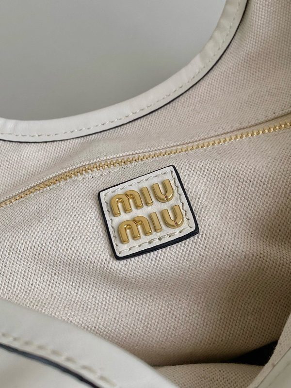 MiuMiu new hobo tote underarm bag autumn and winter series white B 5BG231 - Image 8