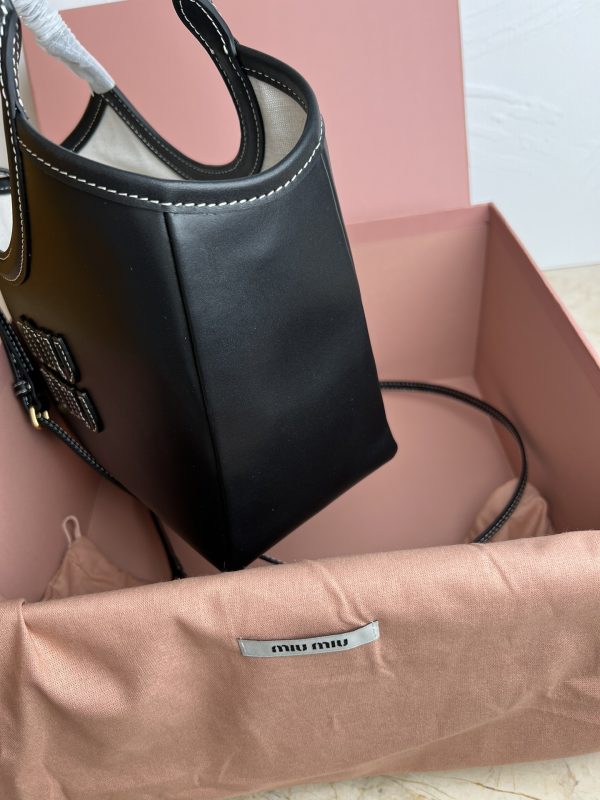 Miumiu launches new IVY basket cowhide leather handbag M-288 black - Image 3
