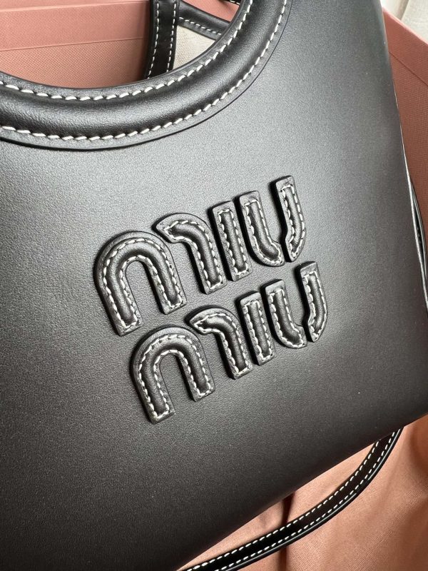 Miumiu launches new IVY basket cowhide leather handbag M-288 black - Image 4