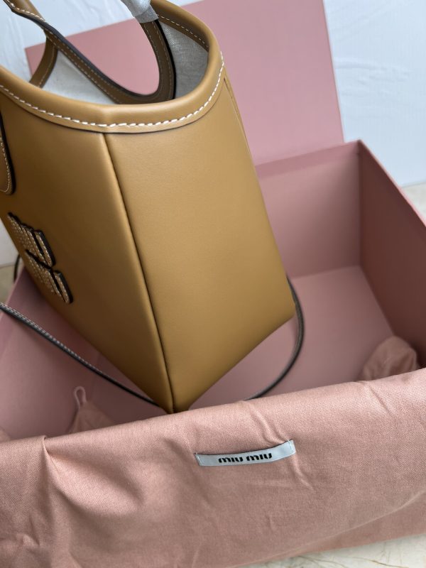 Miumiu launches new IVY basket cowhide leather handbag M-288 A - Image 3