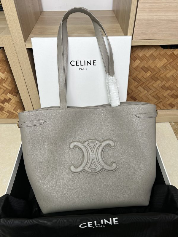 CELINE New Product Launch CABAS ANAIS Grained Cow Leather Handbag Yellowish brown