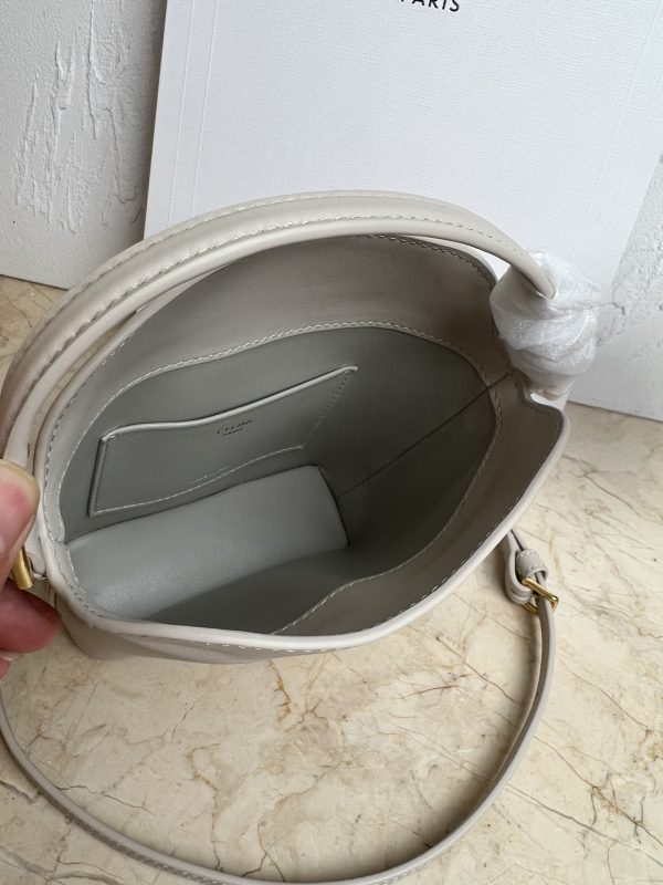 CELIN_E TRIOMPHE MINI BUCKET BAG IN LEATHER A - Image 6