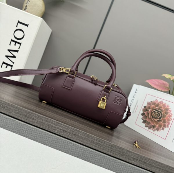 Loewe New Mini Amazona 23 Cropped Bag Bowling Bag B