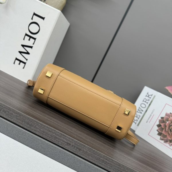 Loewe New Mini Amazona 23 Cropped Bag Bowling Bag E - Image 4