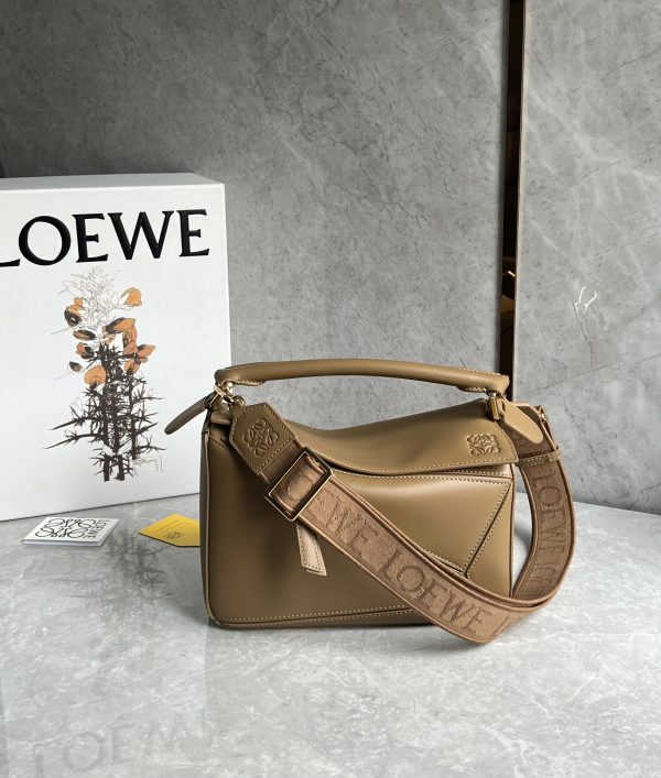 Loewe puzzle satin leather Anagram embroidered shoulder strap B