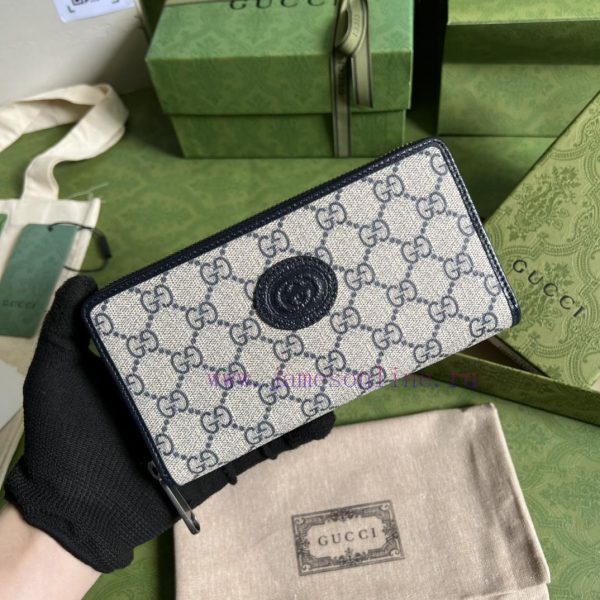 Gucci This simple and slender wallet is made of blue GG Supreme canvas material, adorned wit mimqgdu9