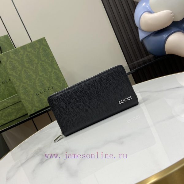 Gucci Adorned with Gucci logo, this men's collection features a fully zippered wallet with c 08trs55x
