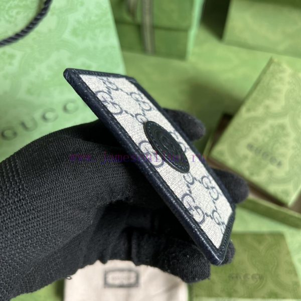 Gucci This simple and slender card bag is made of blue GG Supreme canvas material, decorated d5ylo5in - Image 4