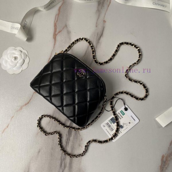 Chanel Bag Sheepskin: Chanel 24s Shell Bag A4000 Small and beautiful shell bag is like a swe ibqwh50x - Image 9