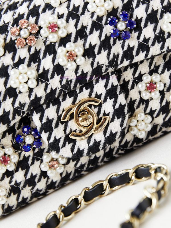 Chanel Bag The new spring outfit of 24B is woven with shiny CF fabric and pearls, shining br shhlun8l - Image 3