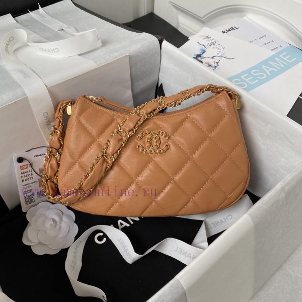 Chanel Bag   ⏺ 23khobo armpit bag in stock is so cool! AS4422 classic 19 button addition is h34d5ez8