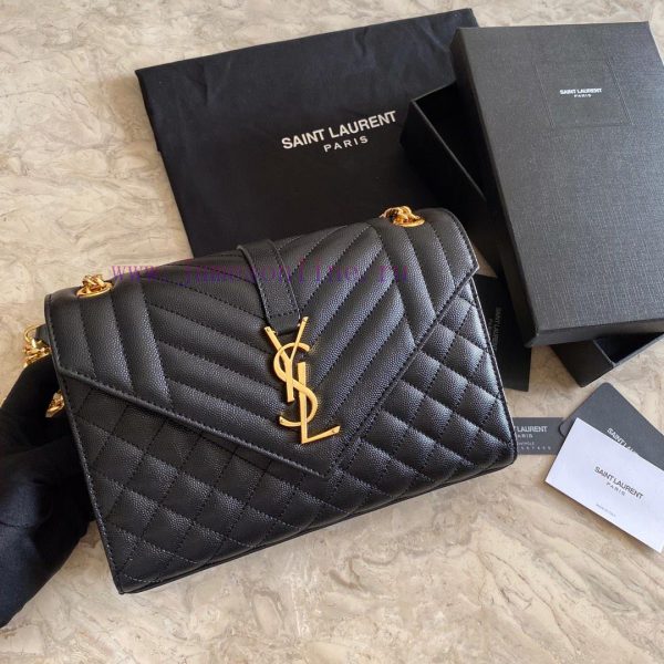 YSL Saint Laurent's new classic diamond patterned messenger bag, flip up handbag, paired wit kwvowu36