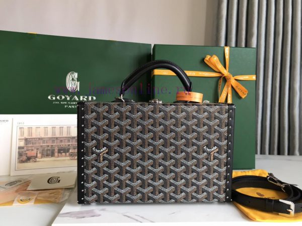 The Grand H ô tel luggage | | | is a pocket sized version of the luggage series, serving as rljddcp4