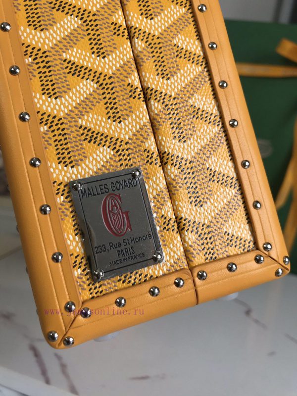 The Grand H ô tel luggage | | | is a pocket sized version of the luggage series, serving as 7n3vg61e - Image 7