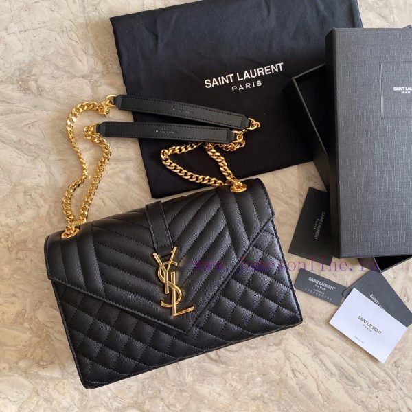 YSL Saint Laurent's new classic diamond patterned messenger bag, flip up handbag, paired wit kwvowu36 - Image 8