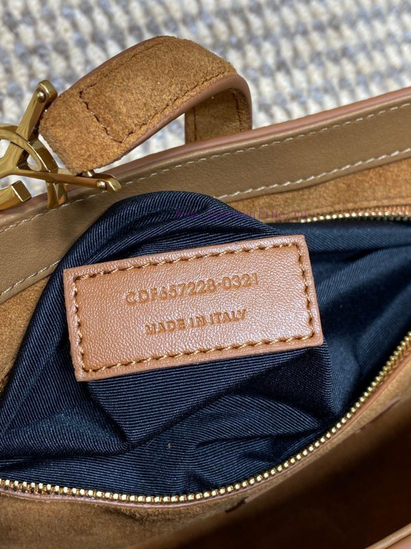 YSL's new underarm bag for spring and summer fashion shows features a minimalist appearance 3wg0u2eg - Image 10