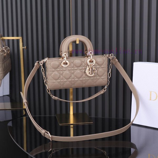 D-joy small size in stockThe all-new D-joy is making a strong comeback, with the latest smal lhmg0av8