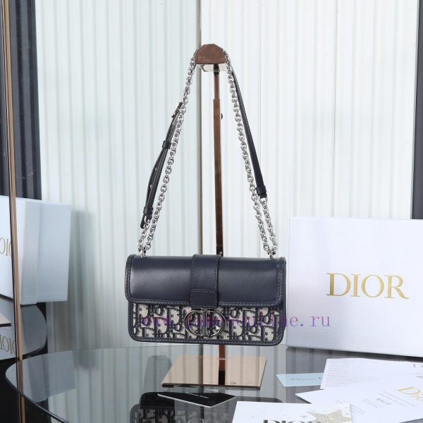 30 Montaigne East West Chain Handbag "Montaigne Silver Buckle Chain Small"This East West cha zs7pgpjr
