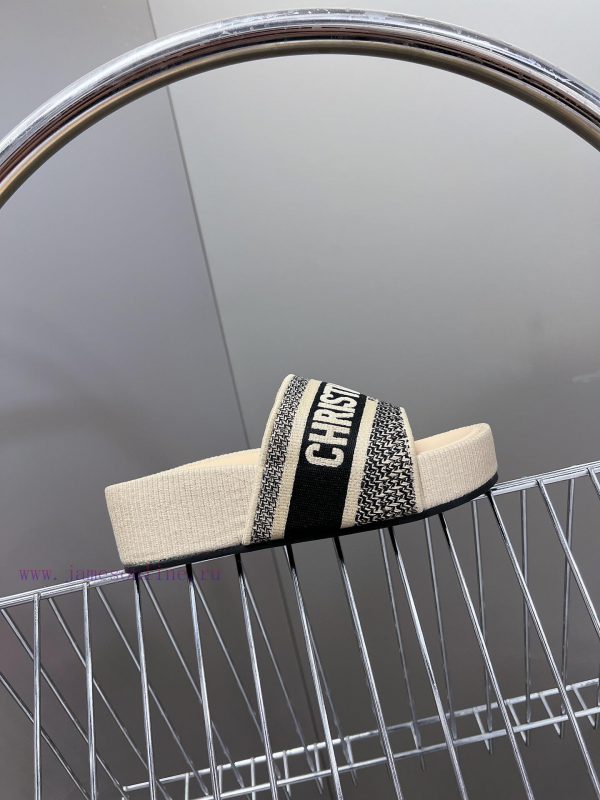 Top tierDior Classic Cotton 3D Stereoscopic Embroidery Printed Thick Bottom Cool Slippers Lomlm6wy9n - Image 6