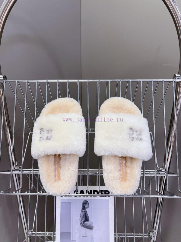 Alexander Wang's wool slippers are so beautiful~It's hard not to love themBLING BLING autumnl4m2yzti - Image 7