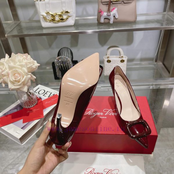 This Viv'Coc Lacquer Buckle High Heel is handmade in shiny patent leather, embellished with wpd2ror2 - Image 8