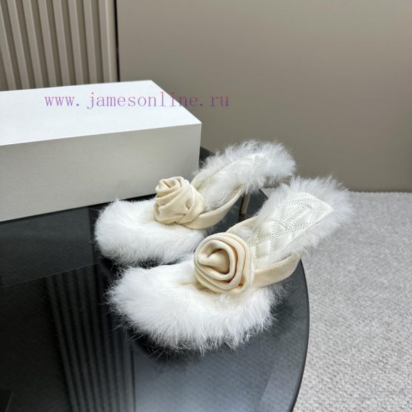 BURBERRY new wool mop heelVelvet flannel sheepskin sandals,The iconic large velvet rose decogxuyy9qp