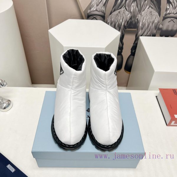 Top tierPRADA's latest runway collection for couples in space cotton boots for autumn and wiuzpkgyoz