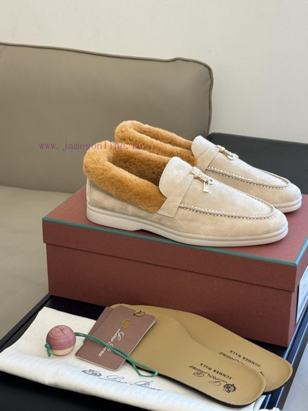 Top version logo pian... a classic fur shoe new color schemeThe price of cabinets has increalocsls10