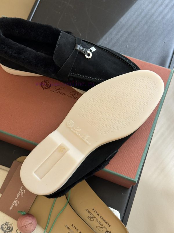 Top version logo pian... a classic fur shoe new color schemeThe price of cabinets has increafcmelqng - Image 9