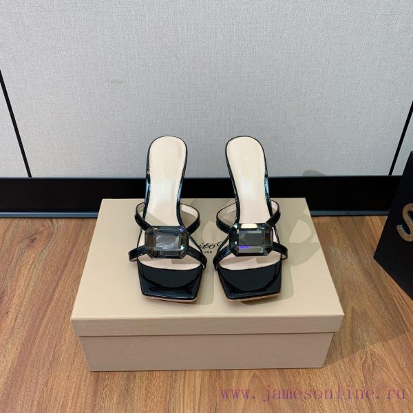 Gianvit Ross large button square toe slippers adhere to the design style of elegant and inte8d2x3h0z