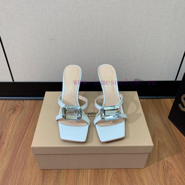 Gianvit Ross large button square toe slippers adhere to the design style of elegant and inteov9lt43q