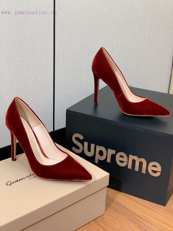 Gianvit Ross classic single shoe. This shoe is full of femininity at first glance, and thosedj6d81rz - Image 4