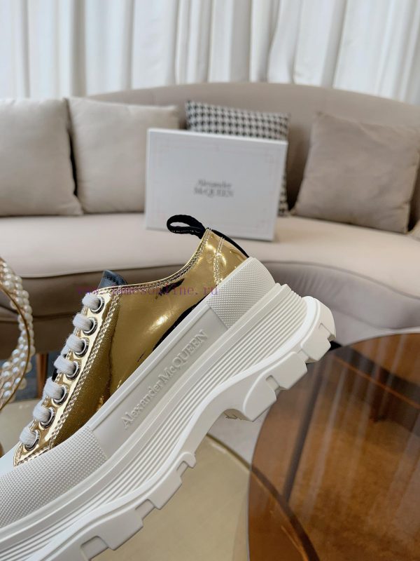 Metal surfaceTop quality, inspection free products withAlexander McQueen's new canvas series6t3vnjgi - Image 8