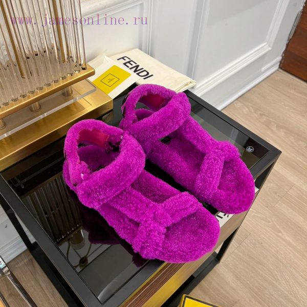 FENDI | 2023 ??FDfendi x Skims collaboration popular hairy sandals series 〰Developed in the km3mmphr - Image 3
