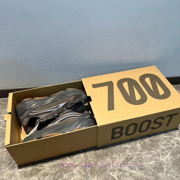 Top of the line adidas originals Yeezy boost 700 V2 crystal hole "Geode" ️ This adidas Yeezy9a3llief
