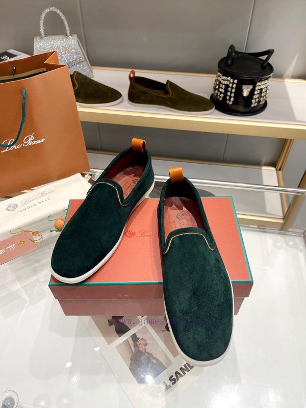 Loro Piana * purchased the original version 11 and replicated it on April 24, 1924. The exislkkd4njf